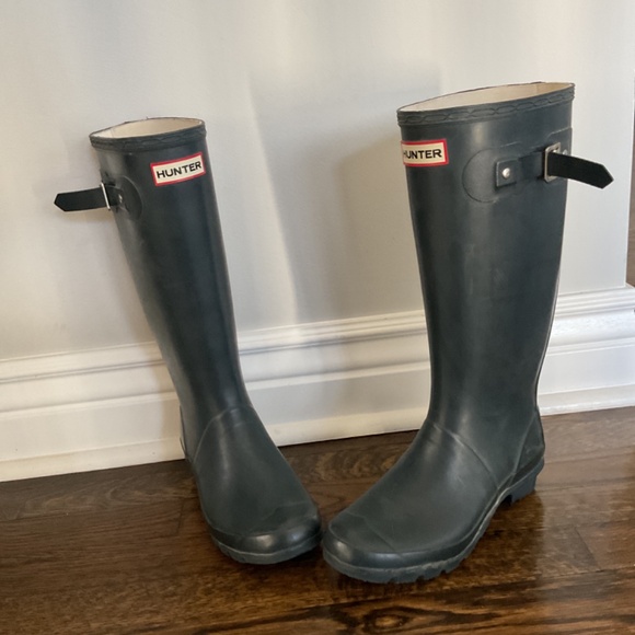 Hunter Wide Calf Rain boots size 7 - Picture 3 of 10